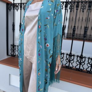 Kimono bordado a mano