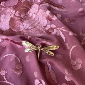 Broche libélula brocada