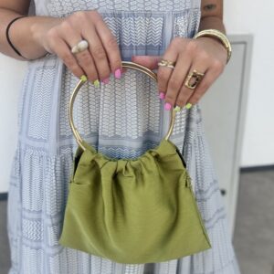 Bolso de fiesta en verde pistacho