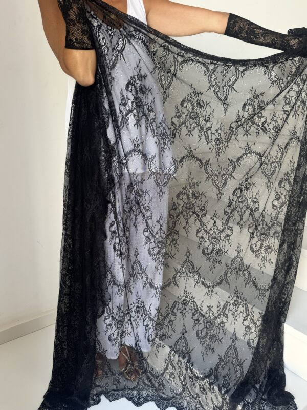 Mantilla modelo Juana