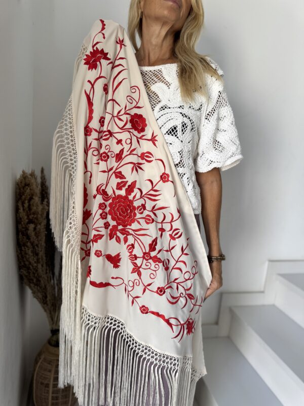 Mantón modelo colibrí