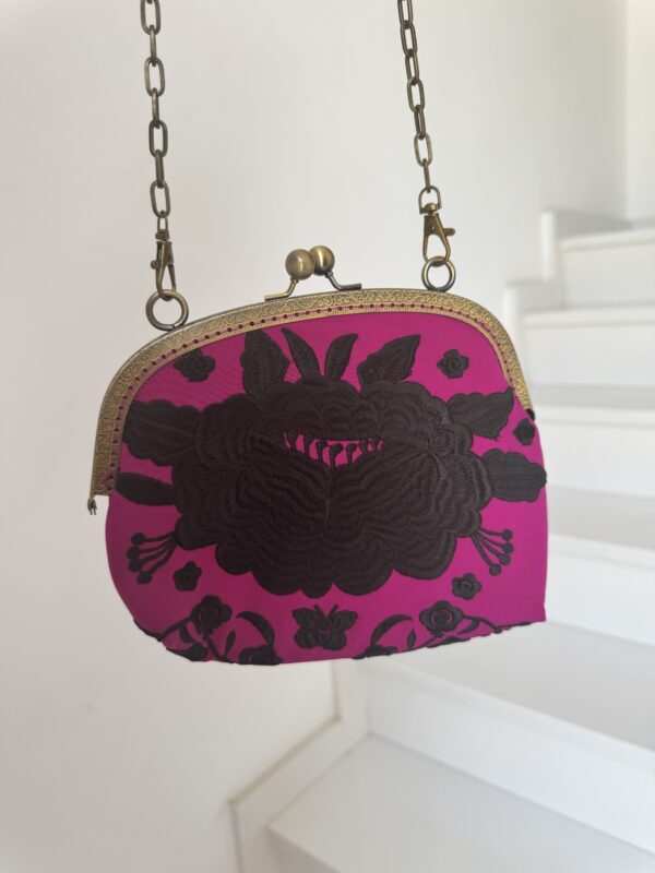 Bolso buganvilla bordado negro