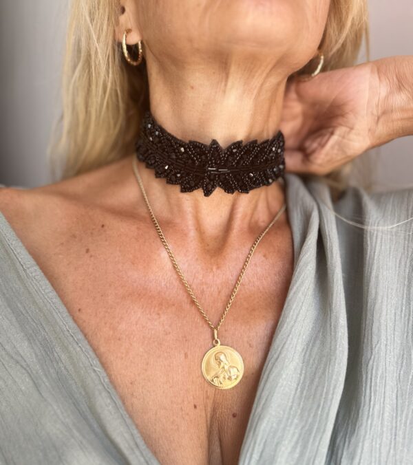 Choker azabache