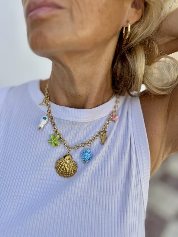 Collar modelo verano