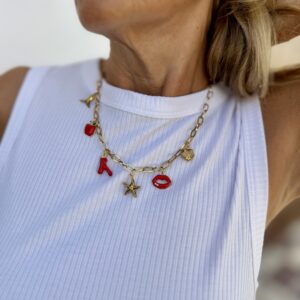 Collar modelo kiss