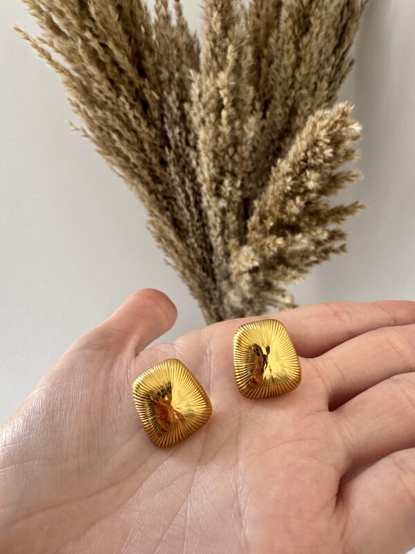 Pendientes botones cyrius