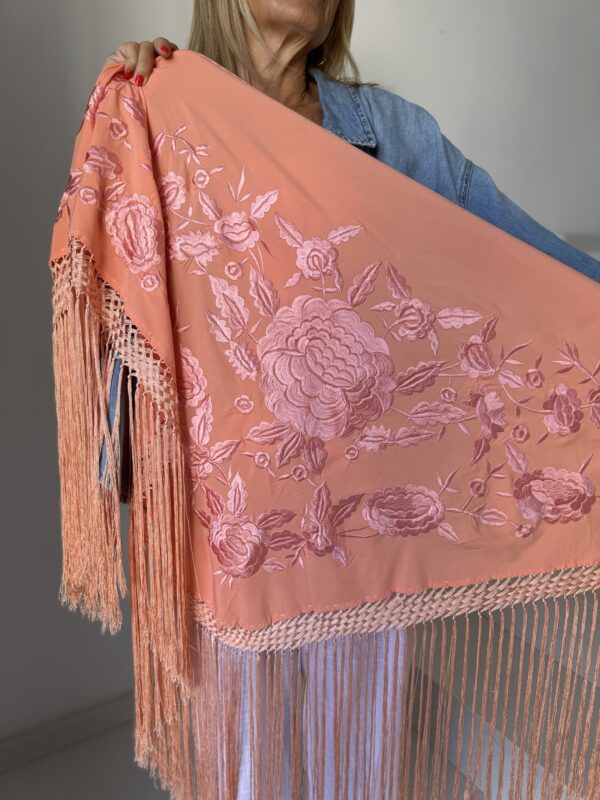 Mantón modelo Paris