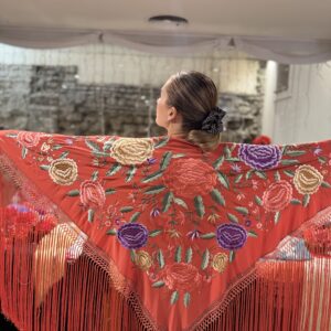 Medio mantón de manila coral