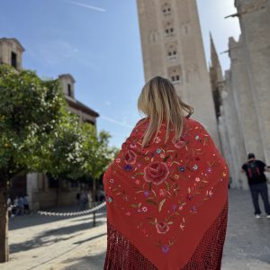 Cuadro de mantón de seda