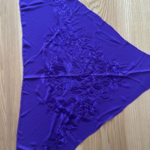 Mantón morado monocolor