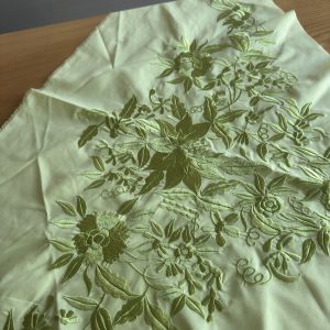 Mantón lima monocolor