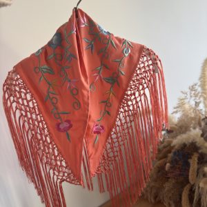 Mantón niña modelo jardín