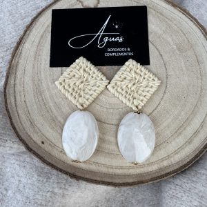 Pendientes mod. Sevilla blancos