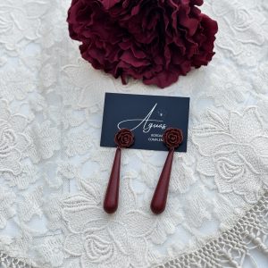 Pendientes flor y lágrima color vino tinto