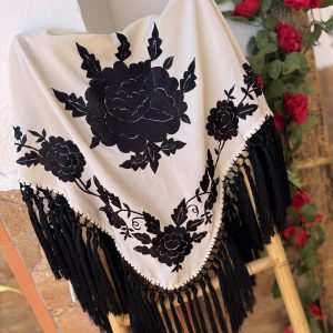 Mantón modelo Cayetana