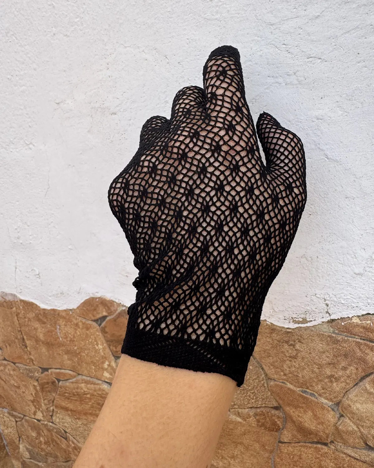 Guantes cortos negros puntitos