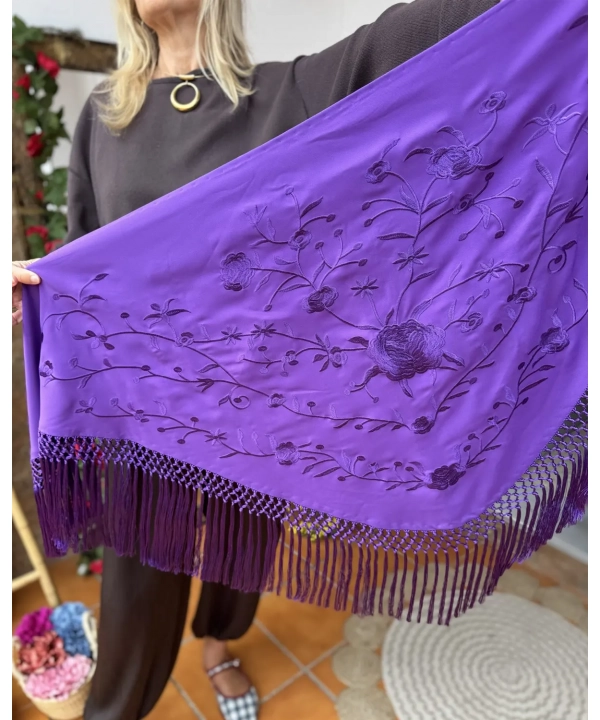 Mantón morado monocolor