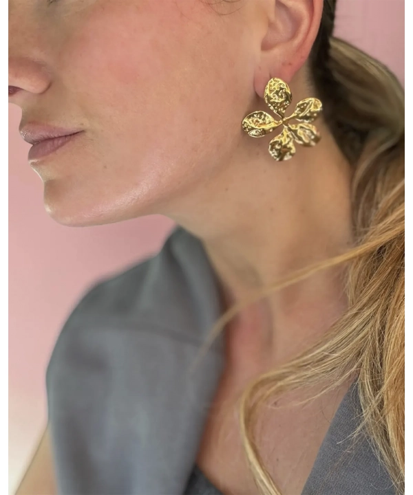 Pendientes trébol dorado